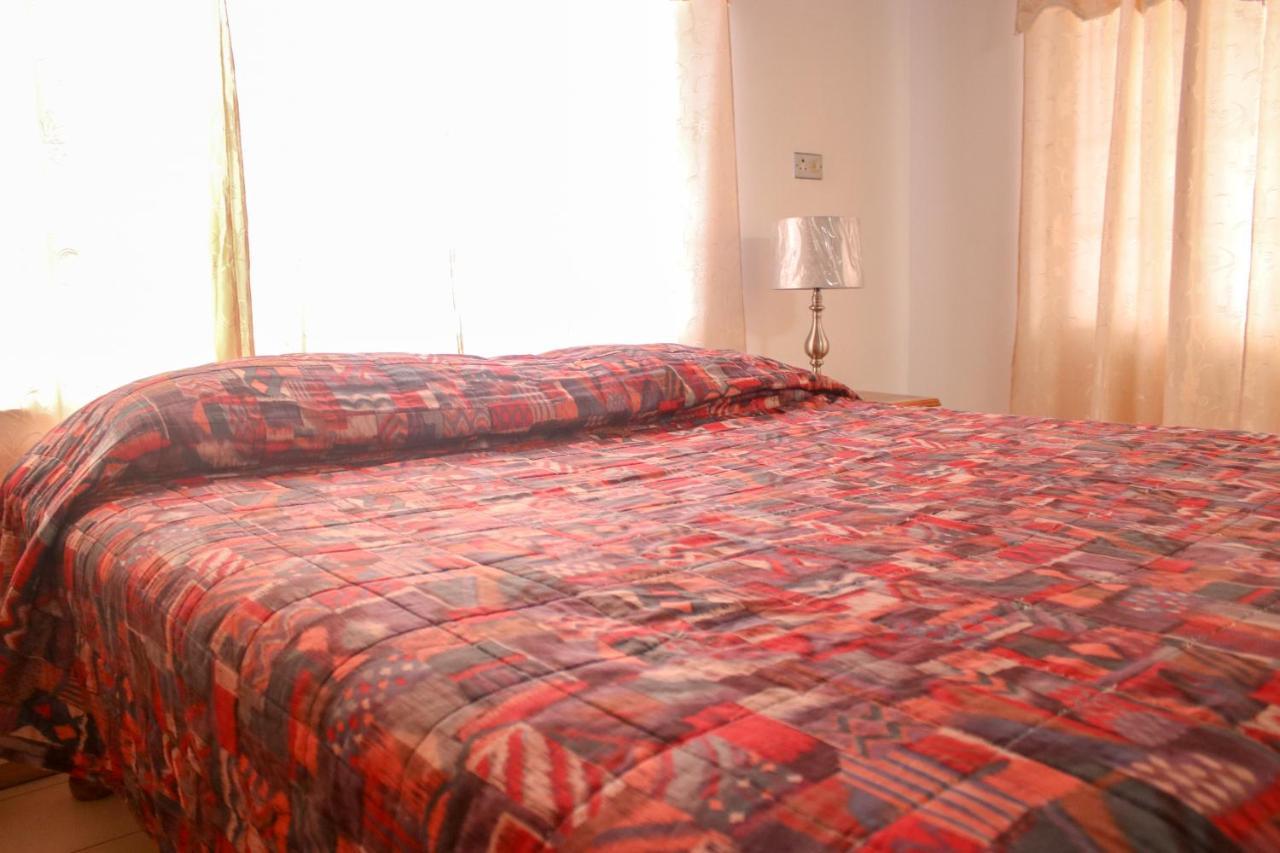 Van Villa Guesthouse Negril Kültér fotó