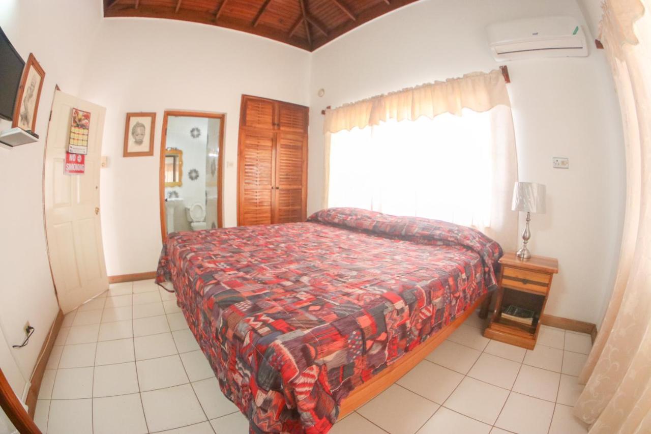 Van Villa Guesthouse Negril Kültér fotó