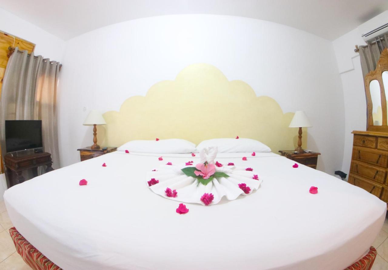 Van Villa Guesthouse Negril Kültér fotó