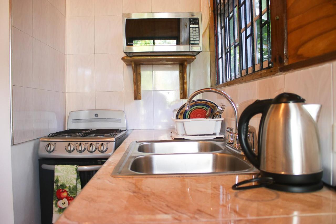Van Villa Guesthouse Negril Kültér fotó