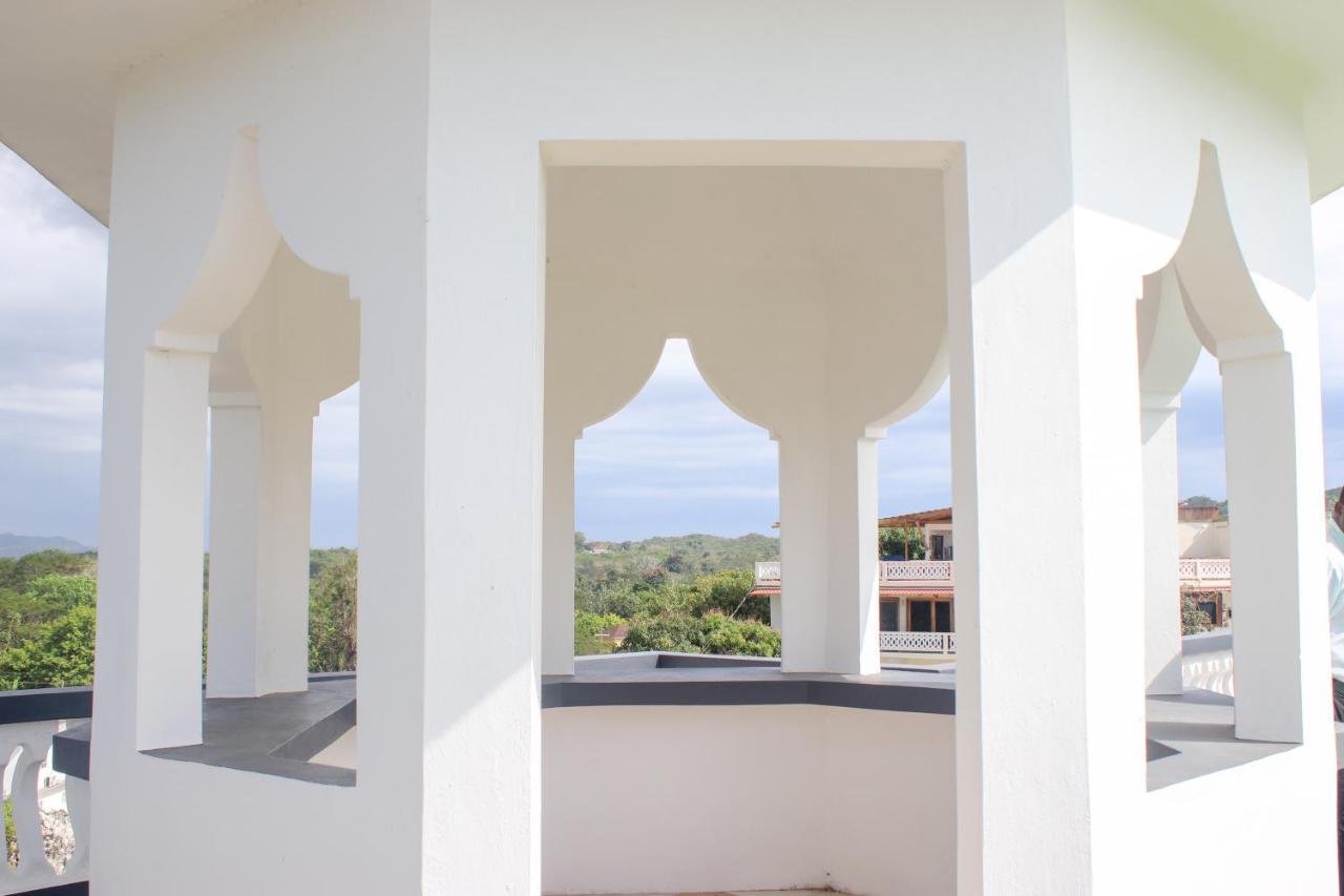 Van Villa Guesthouse Negril Kültér fotó